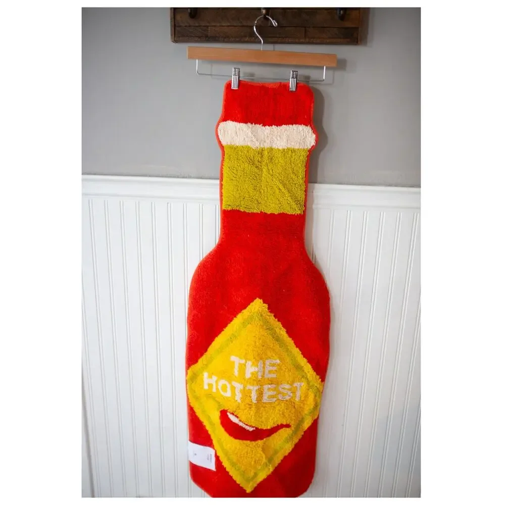 Urban Outfitters Hot Sauce Tufted Runner Rug NEW